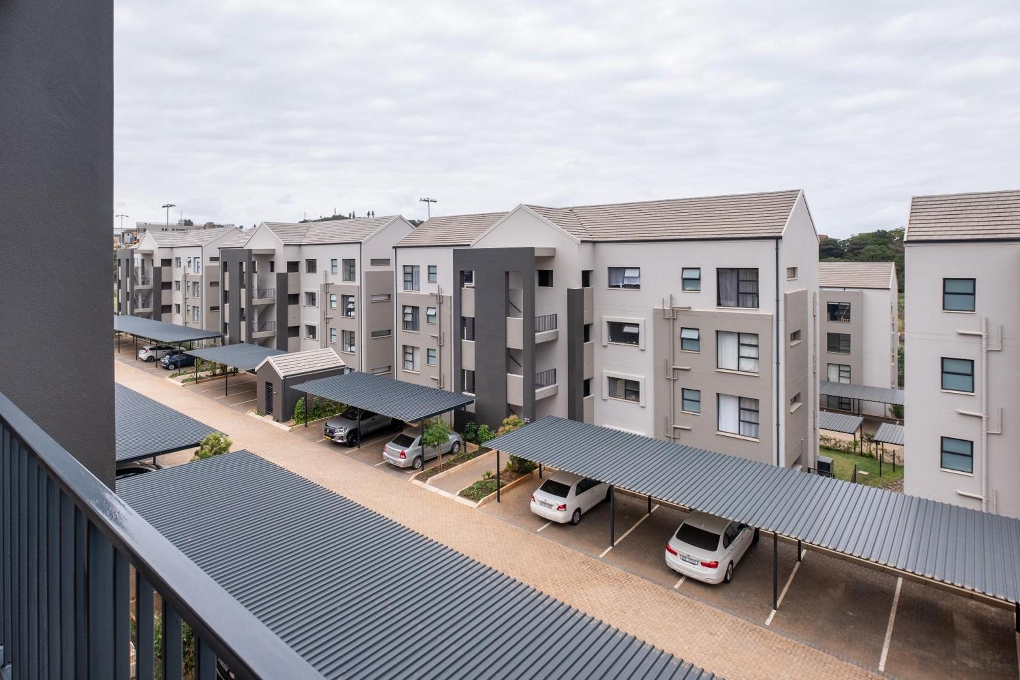 Village Luxury
